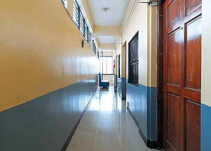 Reddoorz @ Vcat Apartelle Sampaloc 2* Манила
