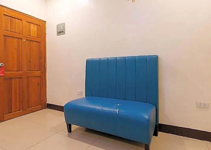 Reddoorz @ Vcat Apartelle Sampaloc Отель 2*
