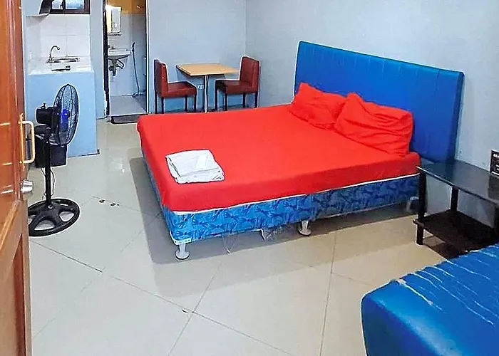 Reddoorz @ Vcat Apartelle Sampaloc 2* Манила